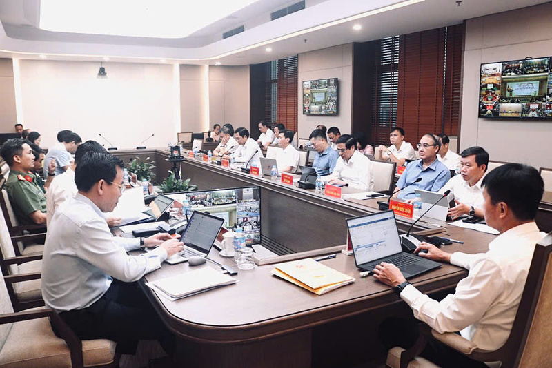 Các đại biểu tham dự Hội nghị trực tuyến toàn quốc tổng kết Chương trình và Phong trào thi đua “Cả nước chung tay xóa nhà tạm, nhà dột nát trong năm 2025” tại điểm cầu tỉnh Lào Cai.