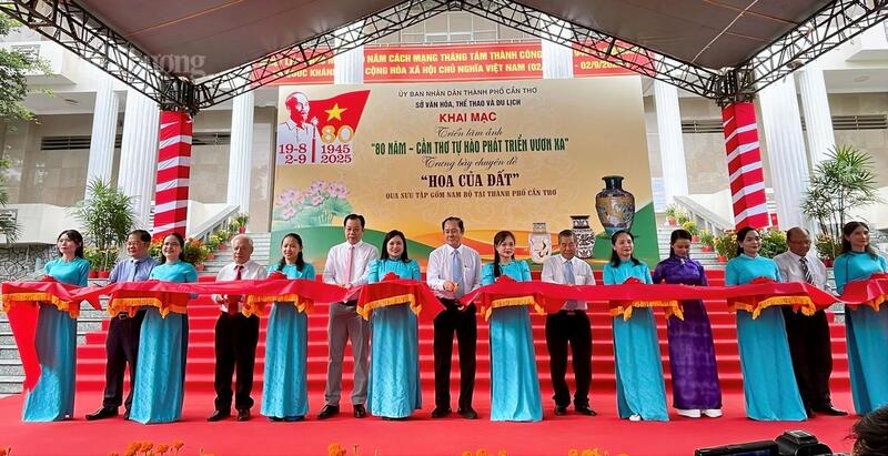 Lễ cắt băng khai mạc triển lãm ảnh “80 năm - Cần Thơ tự hào phát triển vươn xa” và trưng bày chuyên đề “Hoa của đất” qua bộ sưu tập gốm Nam Bộ