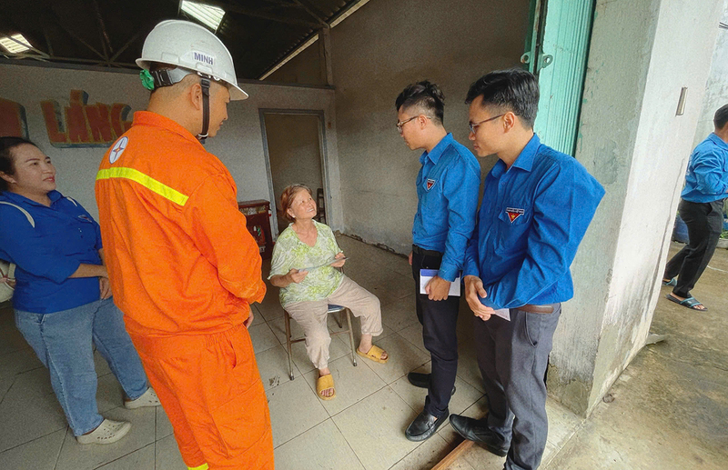 Tuổi trẻ EVNNPT chung sức bảo vệ hành lang an toàn lưới điện cao áp - 2