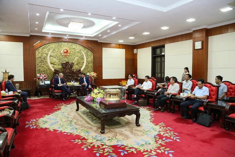 Quang cảnh buổi làm việc. Ảnh: Cổng TTĐT tỉnh Hưng Yên