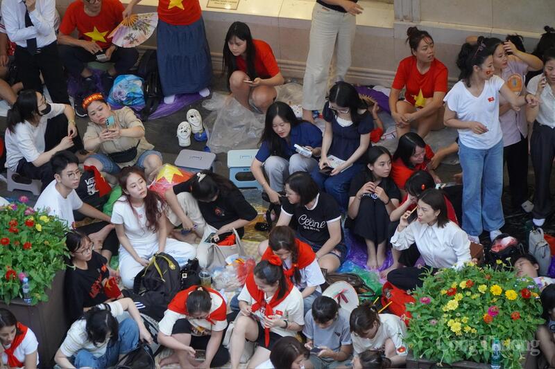Ngã tư Tràng Tiền rộn ràng khí thế chờ giờ sơ duyệt A80 - 4