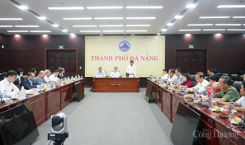 Phiên họp đầu tiên của Hội đồng Tư vấn Trung tâm tài chính quốc tế Việt Nam tại TP. Đà Nẵng