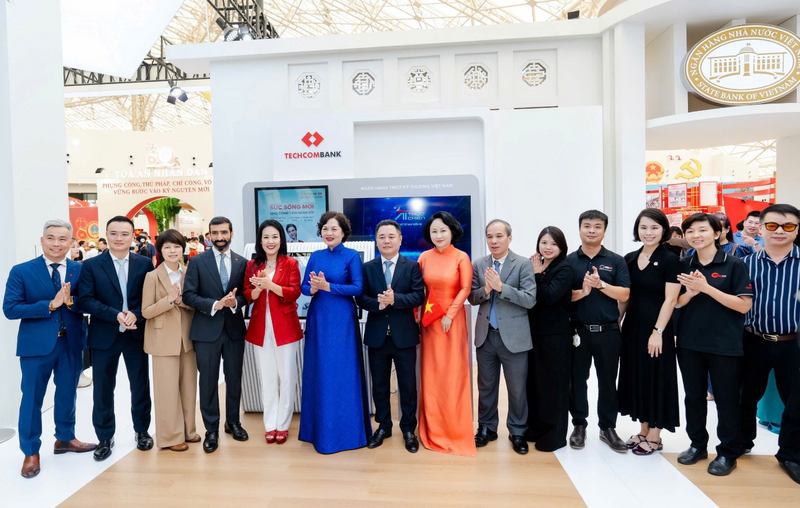 Techcombank đã tích cực đồng hành cùng nhiều sự kiện quan trọng khác trong dịp kỷ niệm đặc biệt