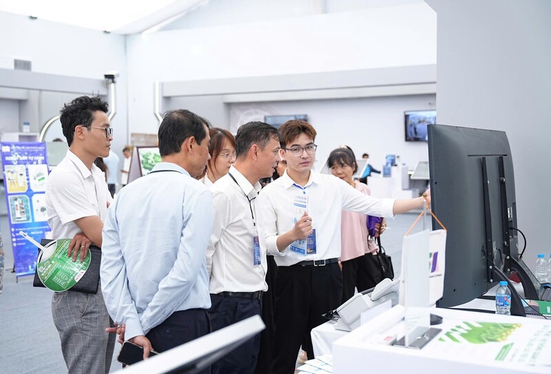 FSI giới thiệu hệ thống số hóa tài liệu thông minh