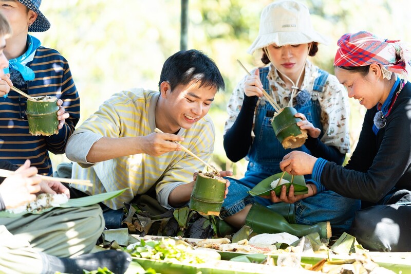 Ngôi làng nhỏ bé, mộc mạc tại Bản Liền (Lào Cai) đã trở thành điểm đến thu hút đông đảo du khách trong và ngoài nước