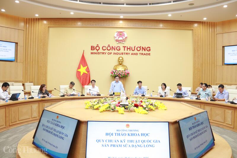 Quang cảnh Hội thảo khoa học quy chuẩn kỹ thuật quốc gia sản phẩm sữa dạng lỏng