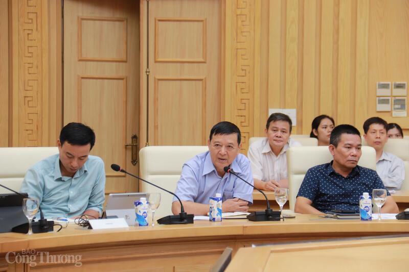 Tại hội thảo, Bộ Công Thương tiếp tục lấy ý kiến cụ thể dự thảo Quy chuẩn kỹ thuật quốc gia đối với sản phẩm sữa dạng lỏng