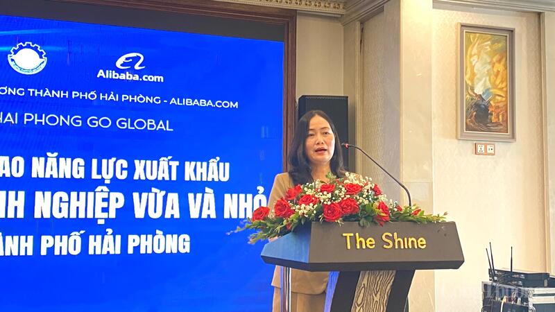 Bà Vũ Thị Kim Phượng, Phó Giám đốc Sở Công Thương Hải Phòng phát biểu