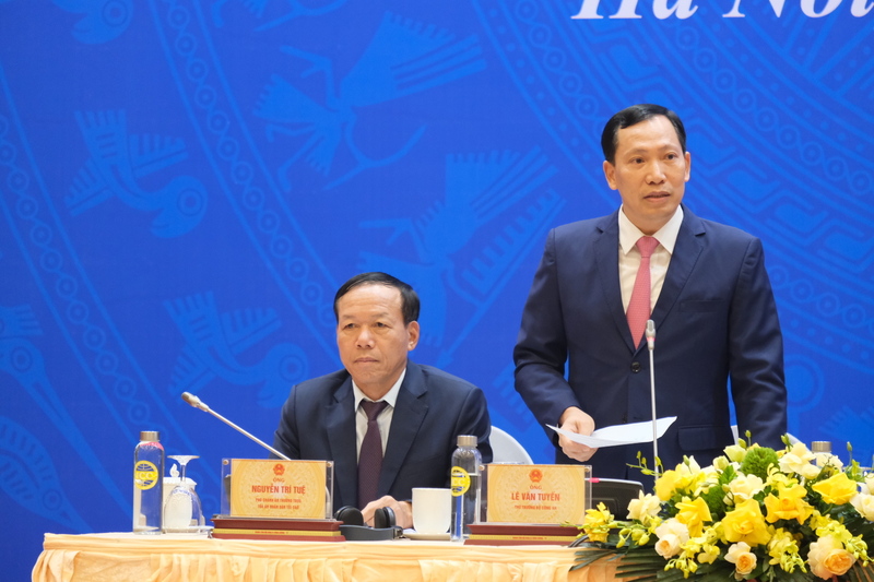 Thứ trưởng Bộ Công an, Thượng tướng Lê Văn Tuyến thông tin tại buổi họp báo