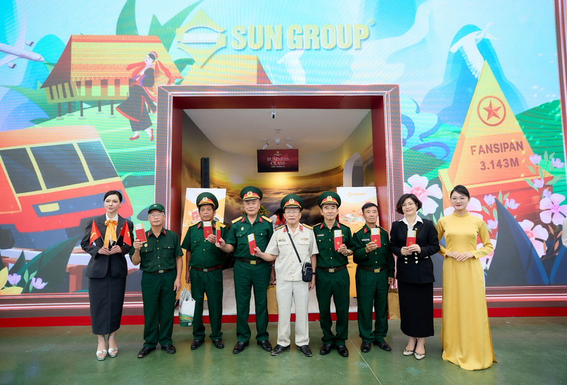 Sun Group tái hiện hành trình gần hai thập kỷ “làm đẹp những vùng đất” khắp ba miền, góp phần định hình diện mạo mới cho nhiều địa phương, đưa Việt Nam trở thành điểm đến hấp dẫn trên bản đồ du lịch và nghỉ dưỡng quốc tế.