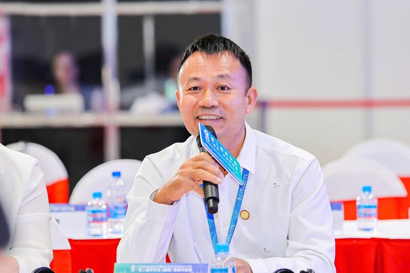 Ông LIANG YANG HONG - Tổng Giám đốc Công ty TNHH Trung tâm thương mại quốc tế điện tử Trung Việt Trung. Ảnh: NH