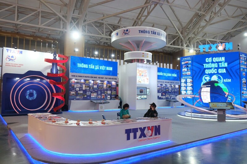 Trong khuôn khổ triển lãm, khu trưng bày của Thông tấn xã Việt Nam (gần cửa H8) giới thiệu hành trình 80 năm hình thành, phát triển và đồng hành cùng đất nước, khắc họa rõ những đóng góp to lớn của cơ quan thông tấn quốc gia. Đây là hoạt động trọng điểm chào mừng 80 năm Ngày truyền thống Thông tấn xã Việt Nam.