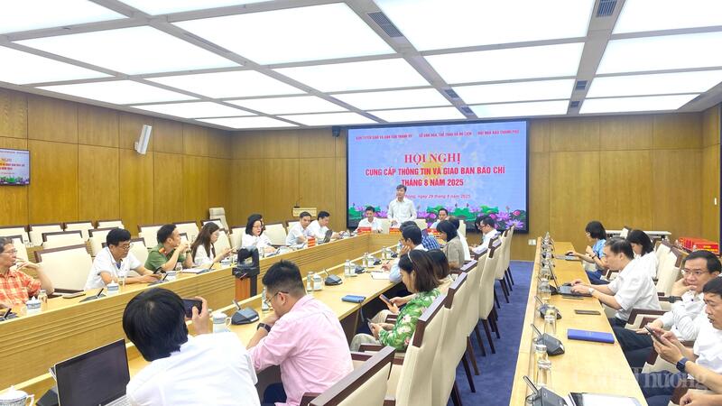 Các đại biểu tham gia hội nghị