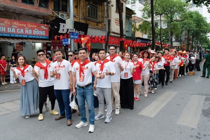 Khối kiều bào tham gia A80. Ảnh: Ủy ban Nhà nước về người Việt Nam ở nước ngoài