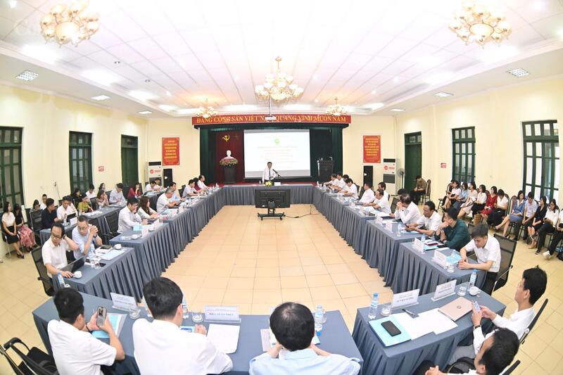 Quang cảnh buổi làm việc. Ảnh: Cấn Dũng