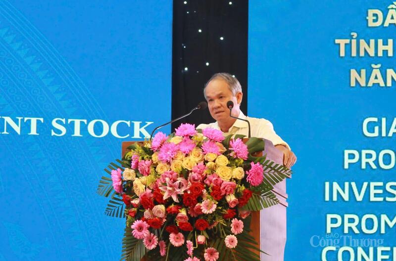 Ông Đoàn Nguyên Đức, Chủ tịch HĐQT Công ty CP Hoàng Anh Gia Lai chia sẻ tầm nhìn phát triển tập trung vào trồng trọt và chăn nuôi theo mô hình tuần hoàn khép kín. Ảnh: Hiền Mai