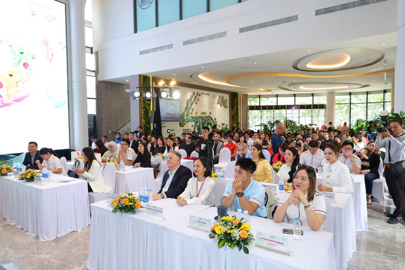 Lễ công bố giải chạy “Run For The Heart – Chạy vì trái tim 2025” đã diễn ra tại Eaton Park