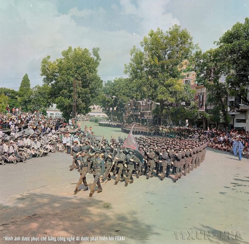 Các đơn vị quân đội diễu hành qua khu vực Cửa Nam trong sáng 2/9/1975. Ảnh: TTXVN