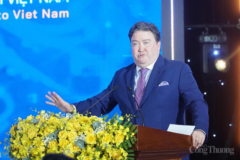 Đại sứ Hoa Kỳ tại Việt Nam Marc E. Knapper
