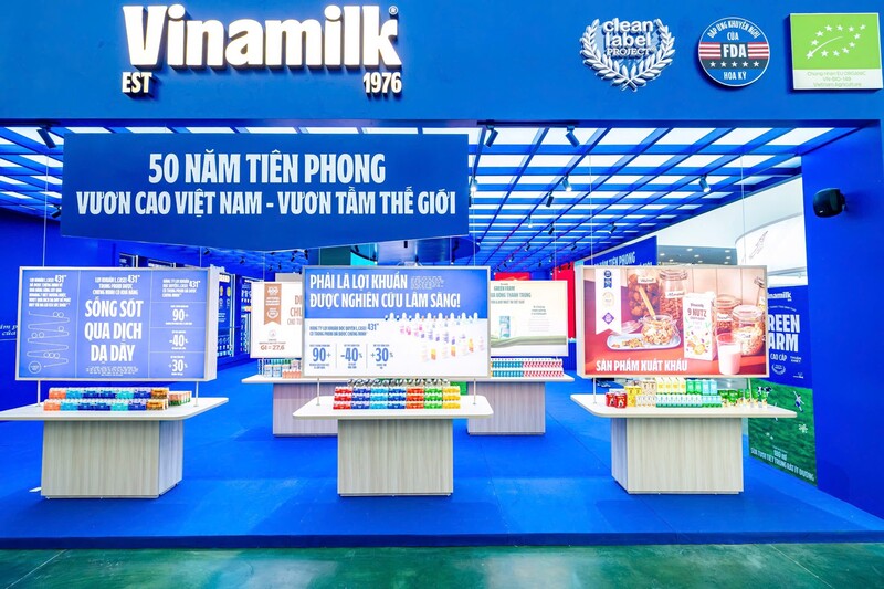 Không gian triển lãm của Vinamilk được thiết kế hiện đại, gần gũi và đầy sáng tạo. Ảnh: Vi Nam