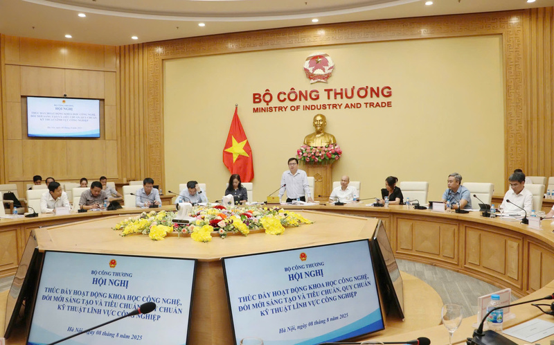 Thứ trưởng Trương Thanh Hoài phát biểu tại Hội nghị thúc đẩy hoạt động khoa học, công nghệ, đổi mới sáng tạo và tiêu chuẩn, quy chuẩn kỹ thuật lĩnh vực công nghiệp