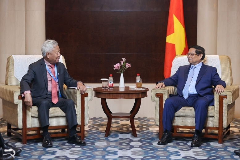 Thủ tướng Phạm Minh Chính đề nghị AIIB tiếp tục tài trợ trực tiếp cho các dự án hạ tầng trọng điểm và tạo điều kiện thuận lợi cho cả doanh nghiệp Nhà nước và doanh nghiệp tư nhân Việt Nam được vay vốn ưu đãi về lãi suất, thời gian ân hạn... - Ảnh: VGP/Nhật Bắc