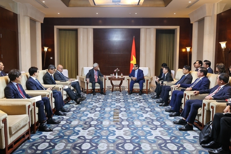 Chủ tịch AIIB Kim Lập Quần nhất trí với các đề xuất của Thủ tướng Phạm Minh Chính; khẳng định AIIB sẽ tiếp tục đồng hành, hỗ trợ Việt Nam huy động nguồn vốn hỗ trợ triển khai các dự án cơ sở hạ tầng trọng điểm, trong đó có các dự án về năng lượng tái tạo, ứng phó với biến đổi khí hậu - Ảnh: VGP/Nhật Bắc
