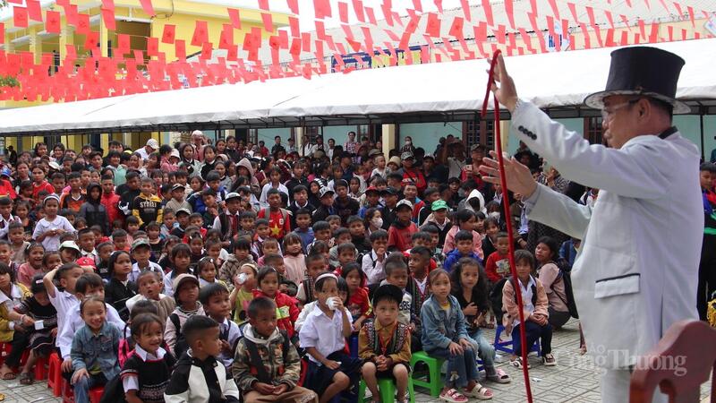 Tổng giá trị các sản phẩm, dịch vụ hỗ trợ trong chương trình Ngày hội tựu trường ước khoảng 500 triệu đồng.