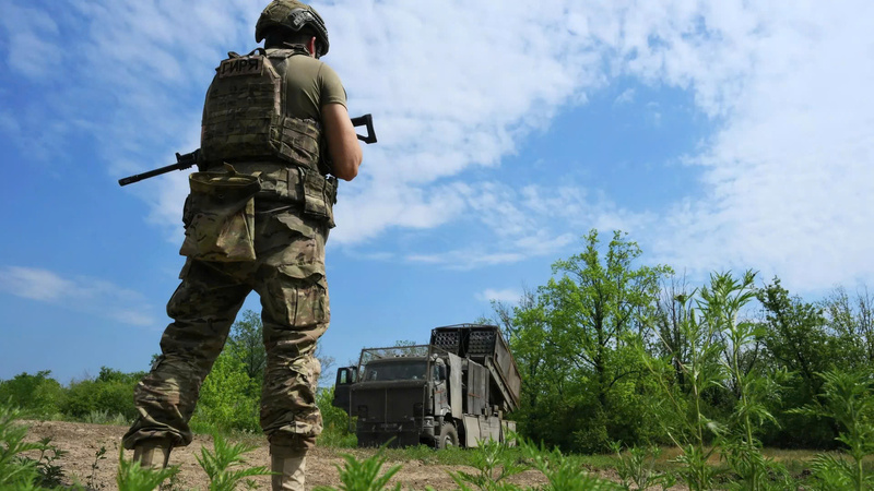 Nga phá hủy hai khẩu pháo lựu Ukraine ở Konstantinovka. Ảnh: RIA Novosti