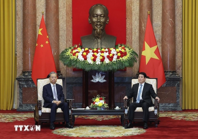 Chủ tịch nước Lương Cường tiếp Ủy viên trưởng Nhân đại toàn quốc Trung Quốc. Ảnh: Lâm Khánh/TTXVN
