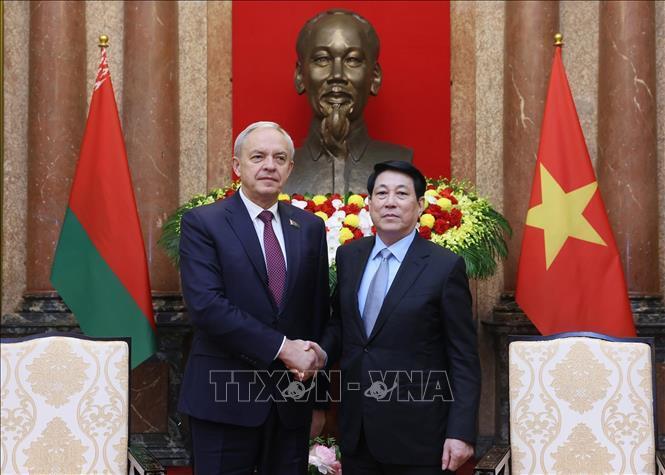 Chủ tịch nước Lương Cường tiếp Chủ tịch Hạ viện Cộng hoà Belarus Igor Sergeenko. Ảnh: Lâm Khánh/TTXVN