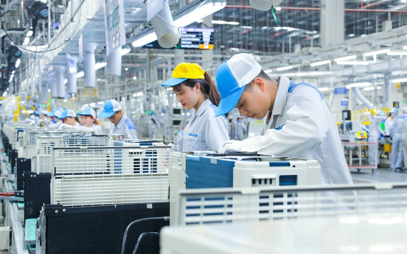 Để thực hiện hiệu quả các cam kết trong EVFTA, Việt Nam đã và đang tiến hành cải cách mạnh mẽ hệ thống pháp lý. Ảnh: Ngọc Trang