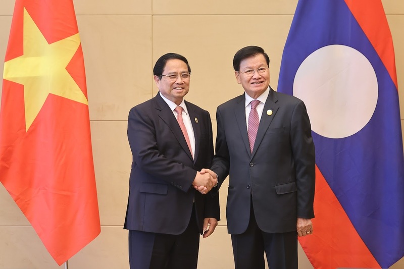 Thủ tướng Phạm Minh Chính hội kiến Tổng Bí thư, Chủ tịch nước Lào. Ảnh: VGP/Nhật Bắc