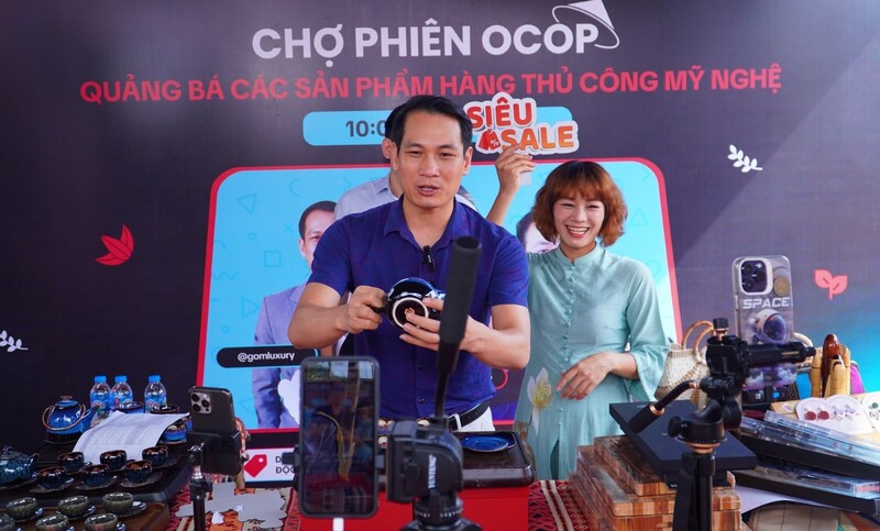 Cơ hội tăng doanh thu từ bán hàng trực tuyến (Ảnh: VGP)