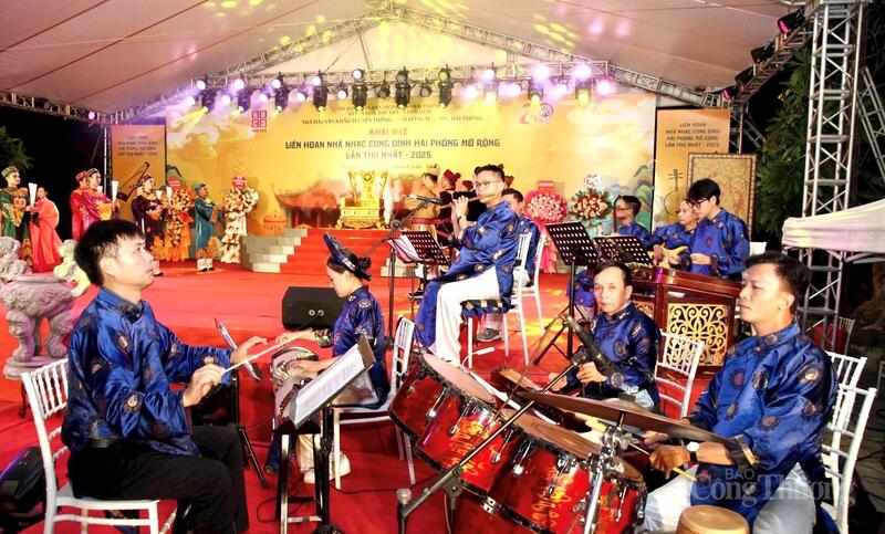 Liên hoan nhã nhạc cung đình Hải Phòng lần thứ nhất diễn ra tại Từ đường họ Mạc, xã Kiến Hưng, TP. Hải Phòng