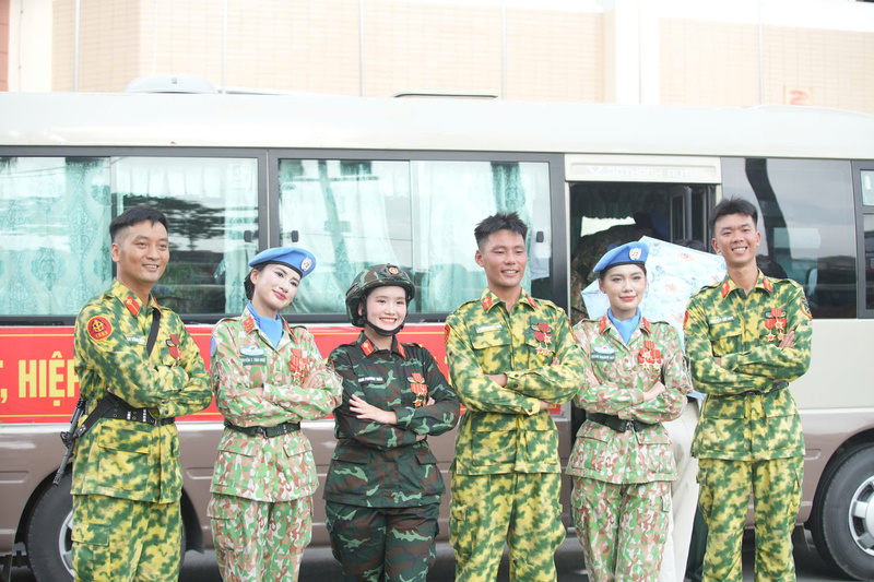 Các chiến sĩ lưu lại khoảnh khắc đáng nhớ sau lễ diễu binh, diễu hành