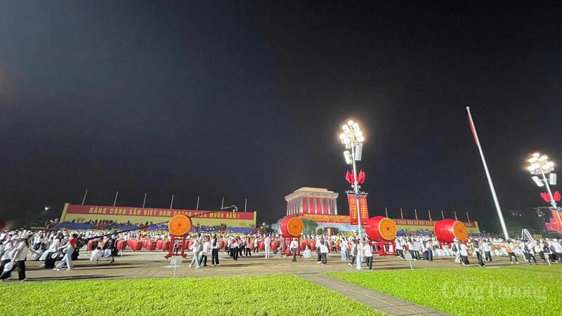 Khung cảnh tại Quảng trường Ba Đình lúc 4h sáng ngày 2/9