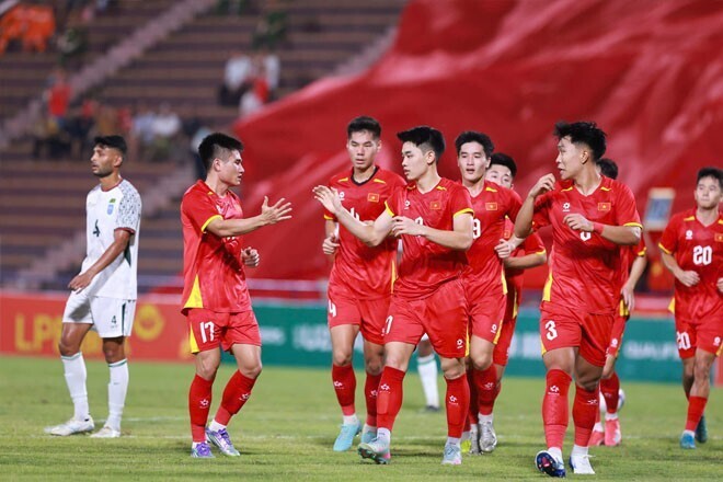 U23 Việt Nam có chiến thắng dễ dàng trước U23 Bangladesh. Ảnh: T.H