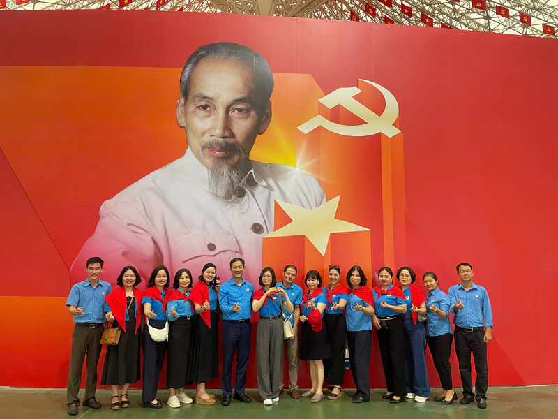 Công đoàn Công Thương Việt Nam tham quan Triển lãm Thành tựu Đất nước: "80 năm hành trình Độc lập - Tự do - Hạnh phúc" - 1