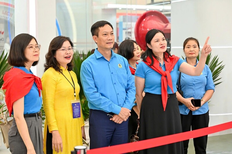 Công đoàn Công Thương Việt Nam tham quan Triển lãm Thành tựu Đất nước: "80 năm hành trình Độc lập - Tự do - Hạnh phúc" - 5