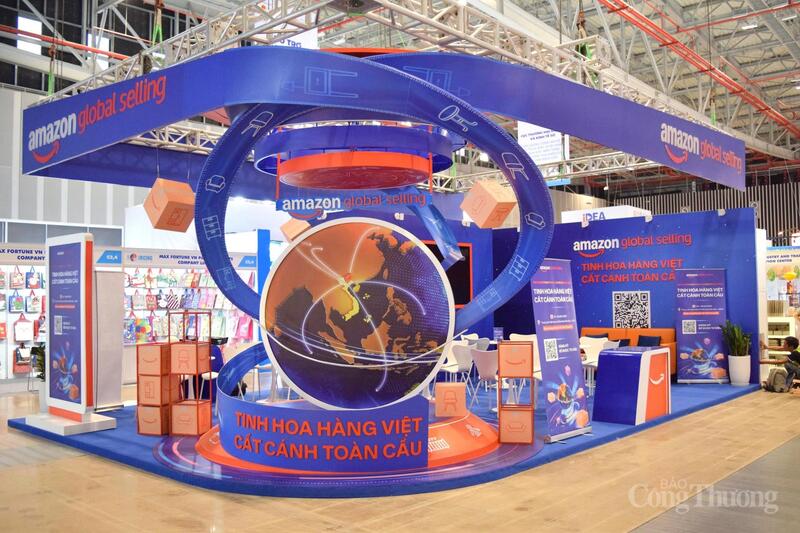 Chùm ảnh: Gấp rút chuẩn bị cho Viet Nam International Sourcing 2025 - 2