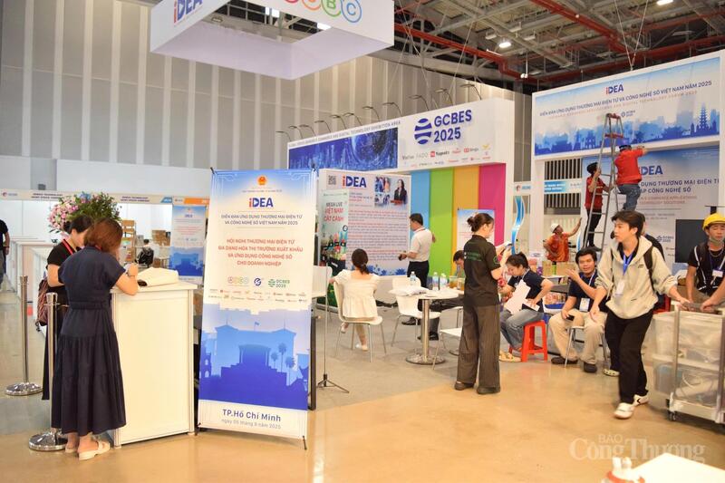 Chùm ảnh: Gấp rút chuẩn bị cho Viet Nam International Sourcing 2025 - 4