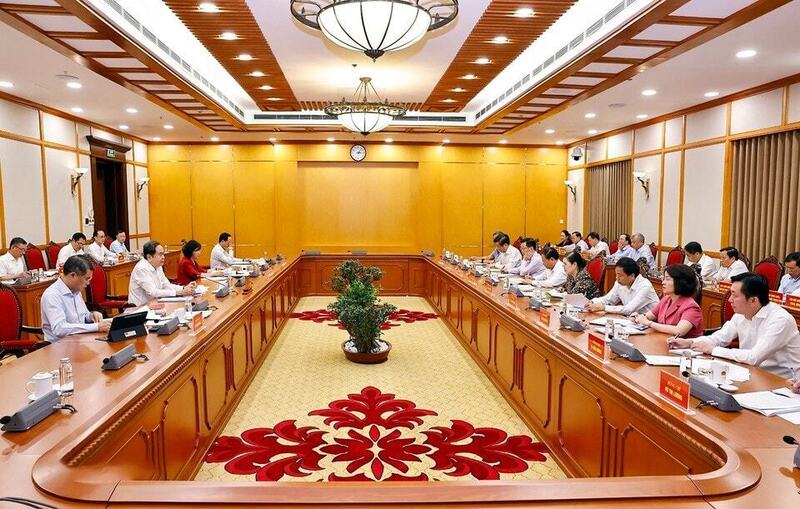 Chủ tịch Quốc hội Trần Thanh Mẫn chủ trì làm việc với Ban Thường vụ Tỉnh ủy Lai Châu. Ảnh: Doãn Tấn/TTXVN