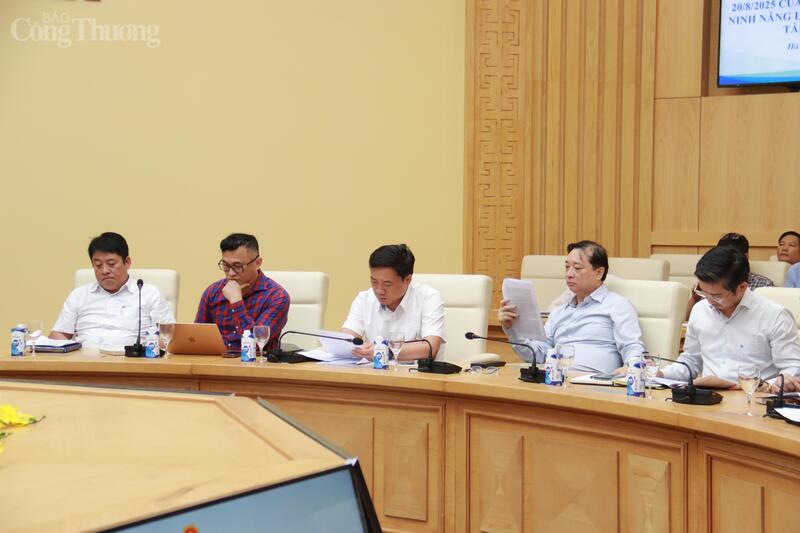 Đại diện các Tập đoàn và Tổng Công ty về năng lượng tham dự hội nghị