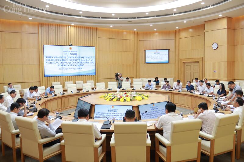 Toàn cảnh Hội nghị triển khai Nghị quyết 70 của Bộ Chính trị về bảo đảm an ninh năng lượng quốc gia đến năm 2030, tầm nhìn đến năm 2045