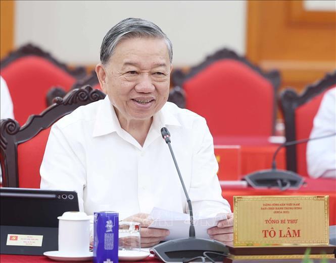 Tổng Bí thư Tô Lâm phát biểu tại cuộc làm việc của Bộ Chính trị với Ban Thường vụ Đảng ủy Mặt trận Tổ quốc, các đoàn thể Trung ương. (Ảnh: Thống Nhất/TTXVN)