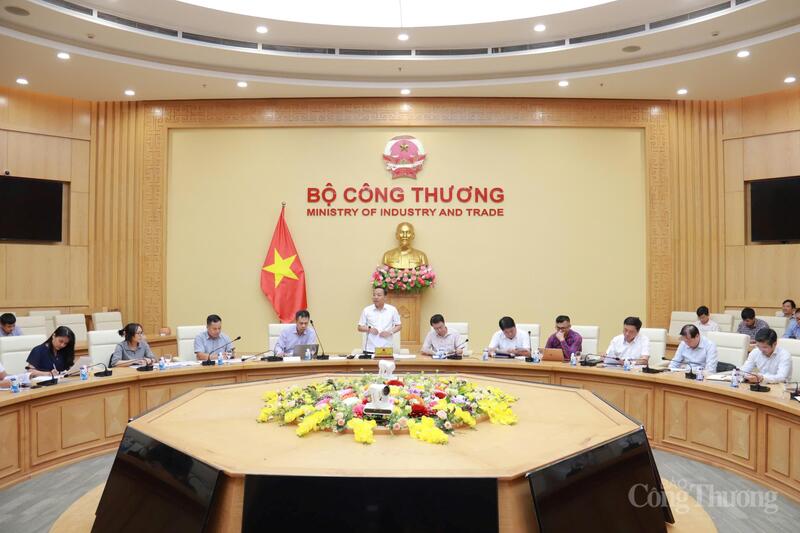 Toàn cảnh Hội nghị triển khai Nghị quyết số 70-NQ/TW của Bộ Chính trị về bảo đảm an ninh năng lượng quốc gia đến năm 2030, tầm nhìn đến năm 2045