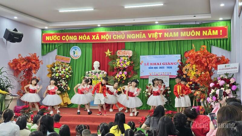 Lễ khai giảng tại Trường mầm non số 1 (Phường Xuân Hương - Đà Lạt, tỉnh Lâm Đồng). Ảnh: Lê Sơn