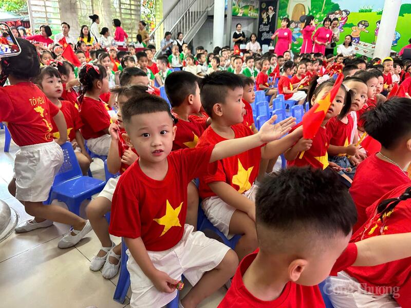 Học sinh Trường Mầm non Quan Hoa hào hứng trong lễ khai giảng năm học mới