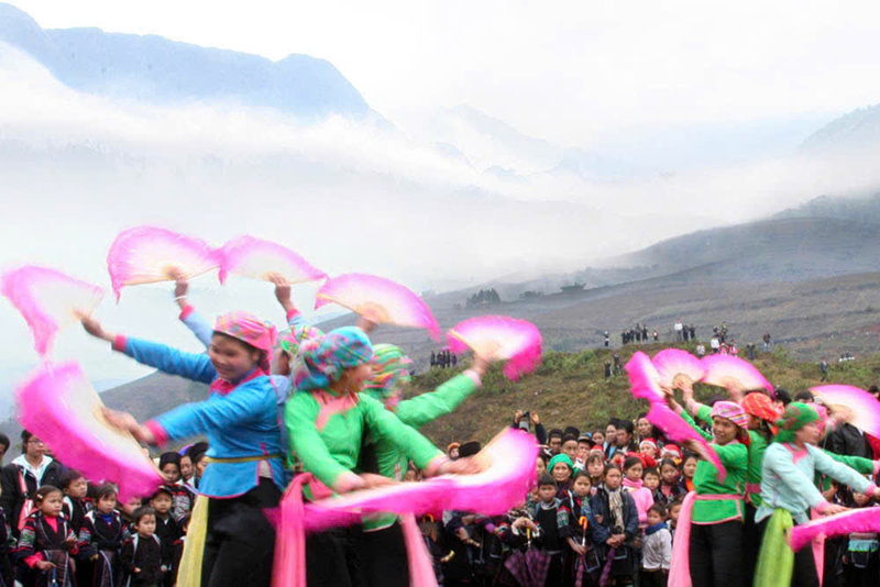 Nhiều hoạt động văn hóa, văn nghệ, lễ hội gắn với du lịch và thể thao trong những tháng cuối năm 2025. Ảnh: Cổng Thông tin điện tử Lào Cai